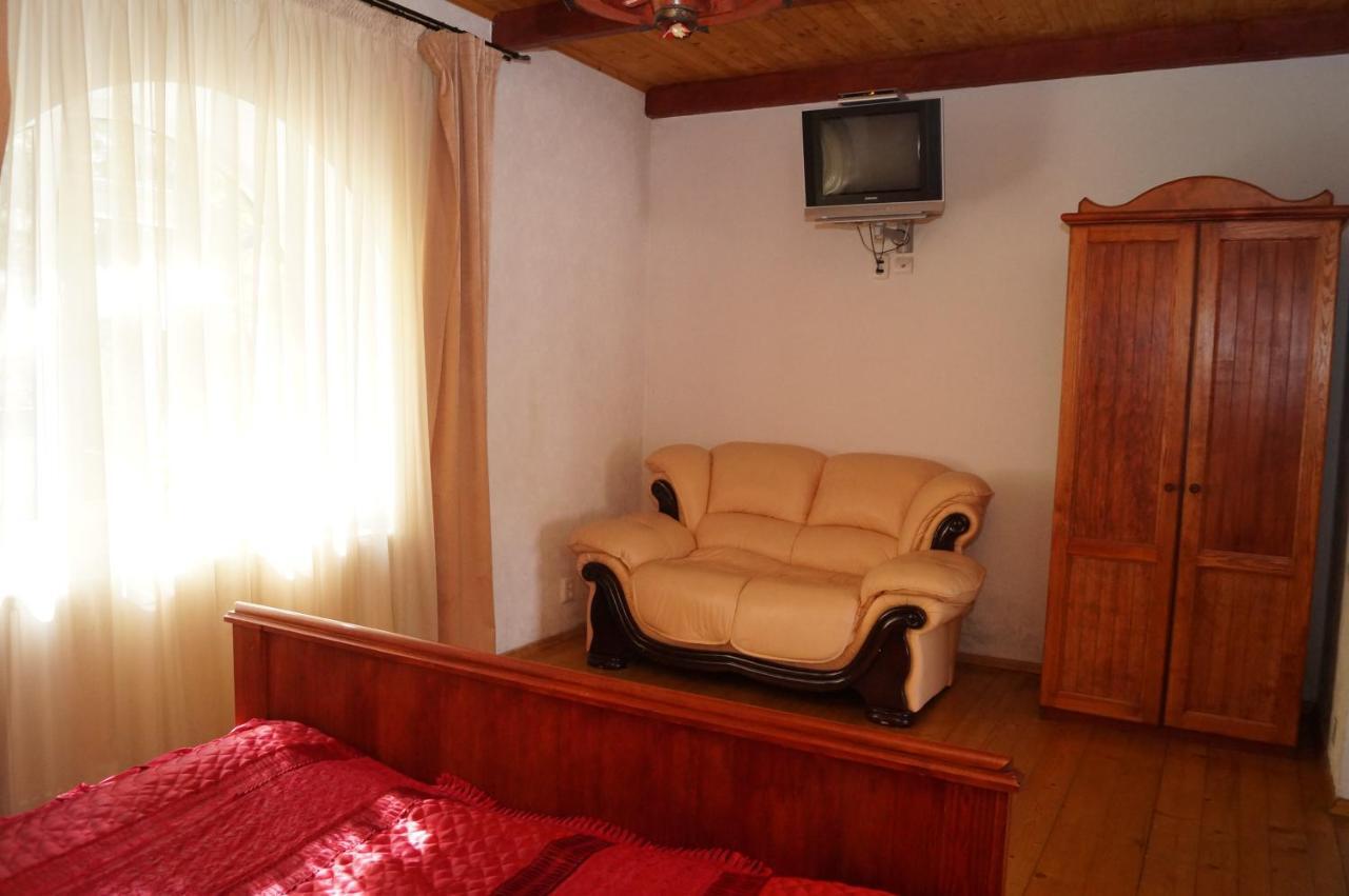 Норіс Hotel Mihovo Kültér fotó